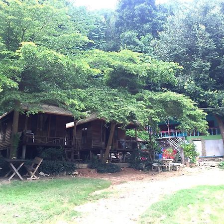 Baan Pha Nin Mung Korn Apartamento Rayong Exterior foto