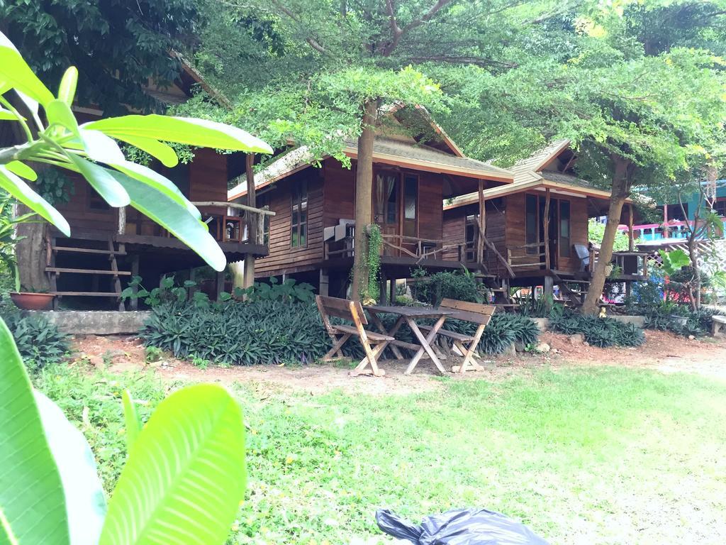 Baan Pha Nin Mung Korn Apartamento Rayong Exterior foto